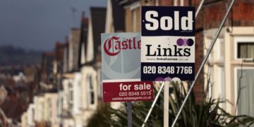 house-prices-rose-by-more-than-3,000-in-april-as-cost-of-living-crisis-hit