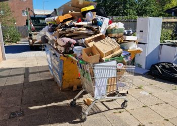 What Are The Benefits of Consulting an Enfield Skip Hire Service?