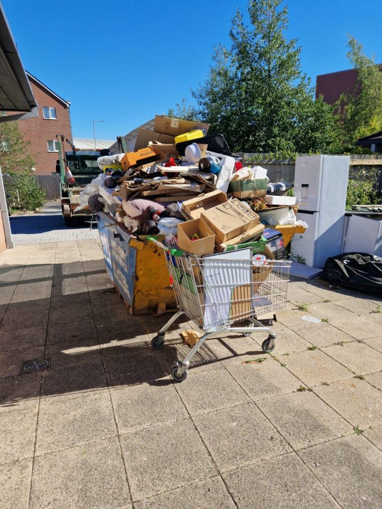 What Are The Benefits of Consulting an Enfield Skip Hire Service?