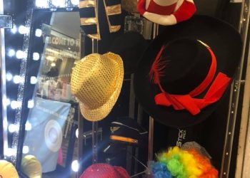 Awesome Reasons To Hire a Photo Booth For Your Next Event