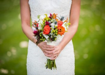 When Should You Hire a Florist for Your Wedding?