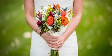 When Should You Hire a Florist for Your Wedding?