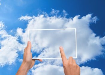 Open Source in the Cloud: Risks and Benefits