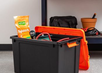 A Brief Explanation of Containers and Bins for Storage