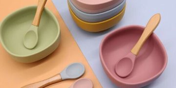 Baby-Led Weaning With the Best Baby Bowls and Spoons