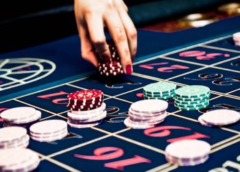 Top Reasons To Play At An Online Casino