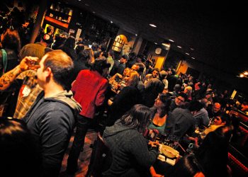 The Atmosphere Factor: How Ambience Makes or Breaks a Bar