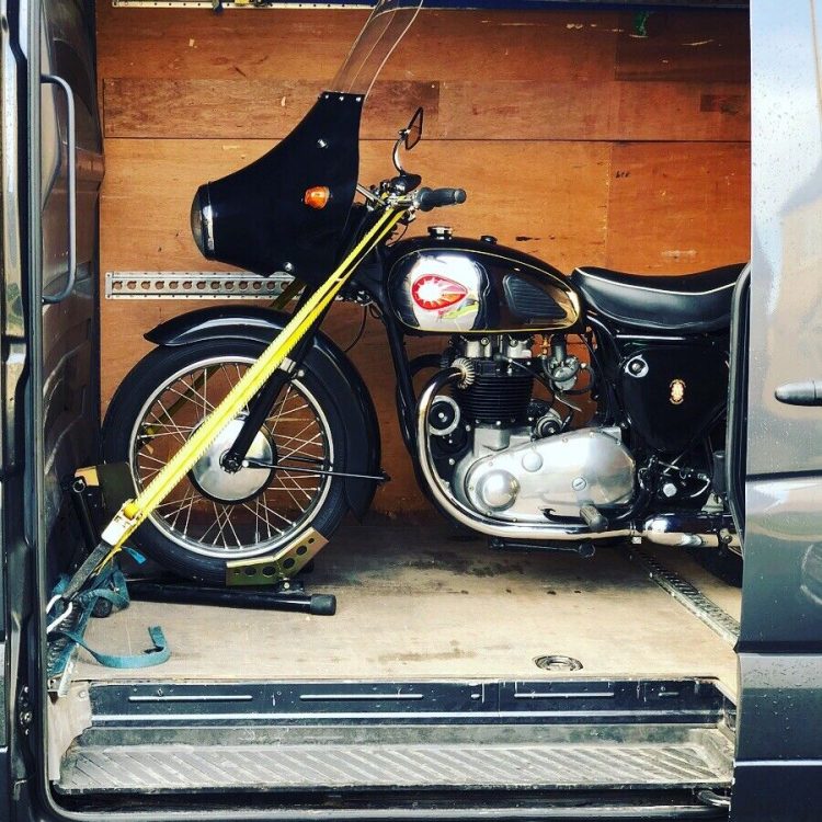 Motorcycle Delivery Services: A Comprehensive Guide