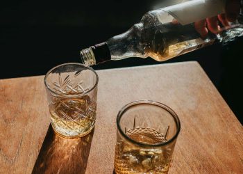How to Drink Single Malt Whisky