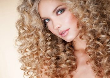 How to Get the Most Out of Your Curly Hair Specialist Visit