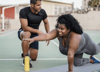 The Healing Pathway: Advantages of Visiting a Personal Trainer for Injuries