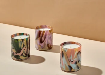 Thoughtful Gifts That Transport: The Appeal of Luxury Scented Candles