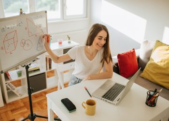 Beyond the Classroom: Exploring the Interactive Approach of Online French Tutoring