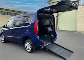 Disability Car Hire: Enhancing Mobility and Independence for Individuals with Disabilities