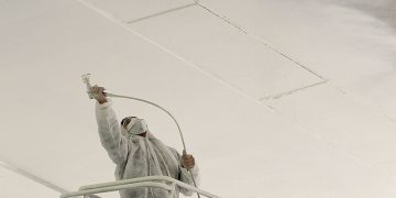 From Warehouses to Signage: The Diverse Applications of Commercial Spray Painting