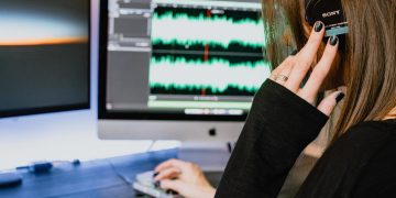 Breaking the Mold: Why Choosing a Female Voice Over Artist Can Make You Stand Out