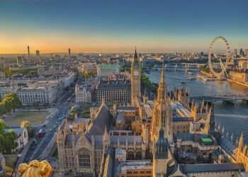 Navigating the London Real Estate Market: Opportunities, Challenges, and Strategies for Success