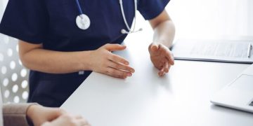 How Longevity Clinics Promote Healthy Aging