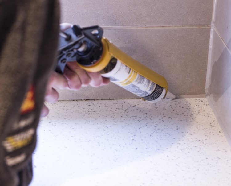Expert Insights: The Advantages of Using a Specialist Mastic Sealant Applicator