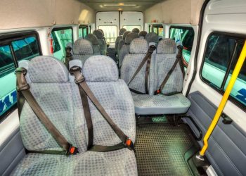 From Booking to Arrival: Expectations for Minibus Hire in Eastbourne