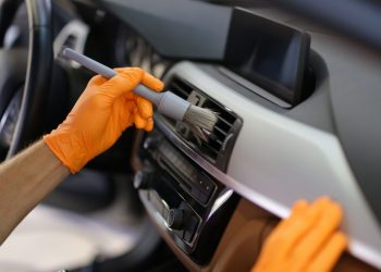 Revolutionise Your Auto Care Routine: Explore the Advancements of Modern Mobile Car Detailing Technology Used in London