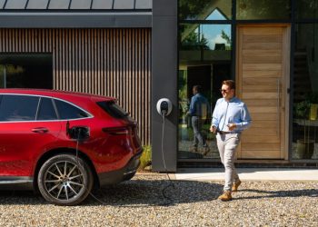 Petrol Vs Electric Cars: A Comprehensive Comparison