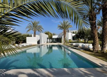 Exploring Beyond the Usual: The Benefits of Choosing a Holiday Villa Over a Hotel Room in Marrakech