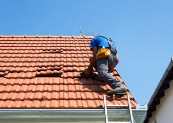 How Professional Roof Repair Ensures Quality and Safety for Your Home