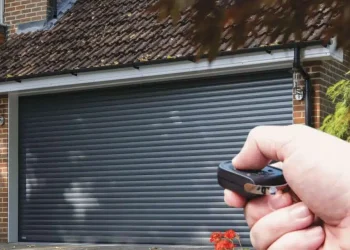 Choosing the Right Garage Doors in Leeds: A Comprehensive Guide