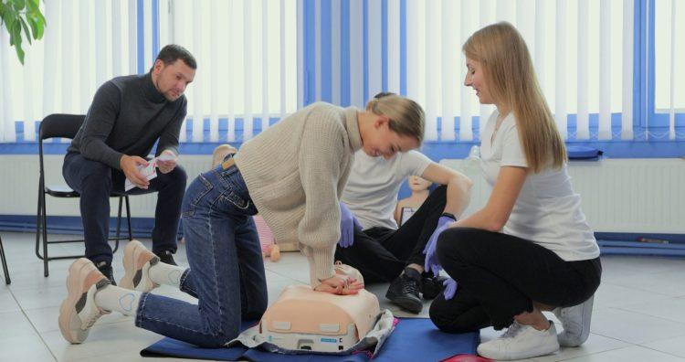Understanding the Rising Demand for the First Aid Course in Modern Society
