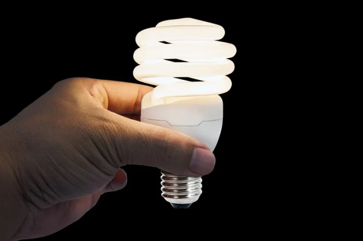 The Sustainable Glow: How Fluorescent Tubes Save Energy and Costs