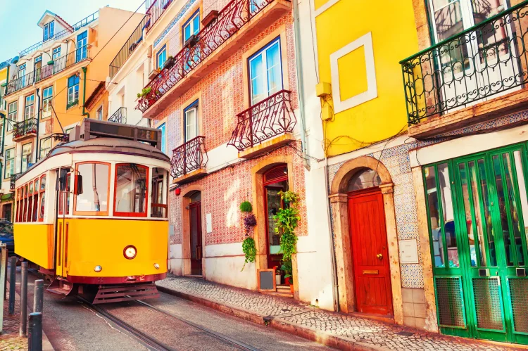 From Port Wine to Stunning Architecture: What Makes Porto a Must-Visit Destination