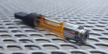 Sustainable Vaping: The UK’s Growing Preference for Cartridge Systems Over Disposables
