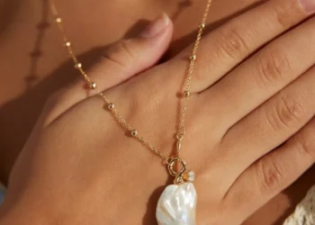 Classic Elegance: Why Pearl Accessories Remain Fashion Essentials